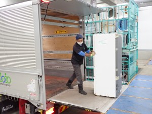 廃棄物回収ドライバー　　　　　普通免許2以上所持者未経験者OK